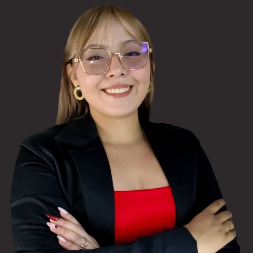 Lisa Pinto, Social Media Manager